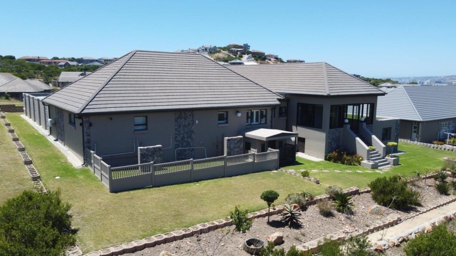 6 Bedroom Property for Sale in Aalwyndal Western Cape